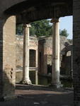 rome2001_dnc tivoli hadrians villa maritime room 1