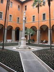 Casa S.Maria dell'Umilta':  Cloister